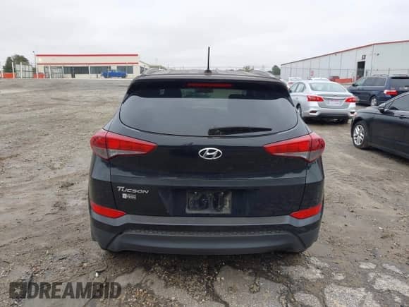 2017 Hyundai Tucson SE z VIN KM8J33A42HU585775, wystawiony jako IAAI lot #43521465 z przebiegiem 125 000 mil mil oraz . Historia ofert i sprzedaży dostępna na DreamBid. Obrazek 16.