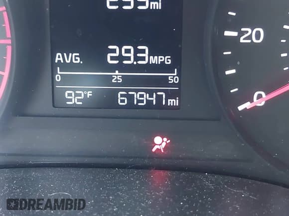 ✅ 2018 Kia Rio LX • VIN: 3KPA24AB8JE127416 • Lot: 42794924. Wystawiony na IAAI z przebiegiem 67 947 mil. Bezpłatny archiwum sprzedaży aukcyjnych z USA i szczegółowy raport historii pojazdu na DreamBid. Zdjęcie 15.