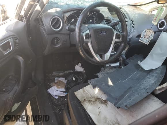 ✅ 2016 Ford Fiesta SE • VIN: 3FADP4EJXGM190943 • Лот: 87188645. Опубликован ранее на Copart с пробегом Не указан. Бесплатный доступ к архиву аукционных продаж из США и подробный отчёт об истории автомобиля на DreamBid. Изображение 8.