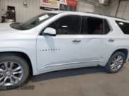 ✅ 2019 Chevrolet Traverse High Country • VIN: 1GNEVJKW3KJ124556 • Lot: 43633764. Listed on IAAI with 91,471 mi. Free auction sales archive from the USA and detailed vehicle history report at DreamBid. Image 14.