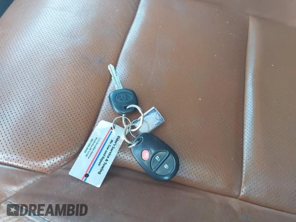 ✅ 2014 Toyota Tundra Platinum • VIN: 5TFAW5F15EX351968 • Lot: 41764411. Wystawiony na IAAI z przebiegiem 146 899 mil. Bezpłatny archiwum sprzedaży aukcyjnych z USA i szczegółowy raport historii pojazdu na DreamBid. Zdjęcie 11.