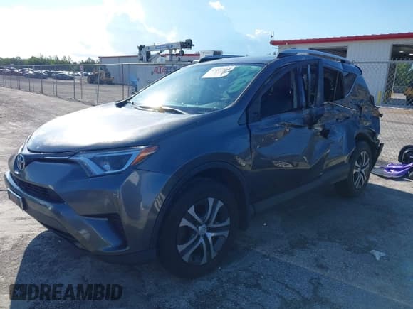 ✅ 2016 Toyota RAV4 LE • VIN: JTMZFREV9GJ067182 • Лот: 43227883. Опубликован ранее на IAAI с пробегом 62 388 миль. Бесплатный доступ к архиву аукционных продаж из США и подробный отчёт об истории автомобиля на DreamBid. Изображение 2.