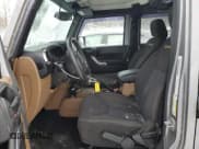 ✅ 2013 Jeep Wrangler Unlimited Sahara • VIN: 1C4HJWEG2DL632656 • Лот: 91635595. Опубликован ранее на Copart с пробегом 103 310 миль. Бесплатный доступ к архиву аукционных продаж из США и подробный отчёт об истории автомобиля на DreamBid. Изображение 7.