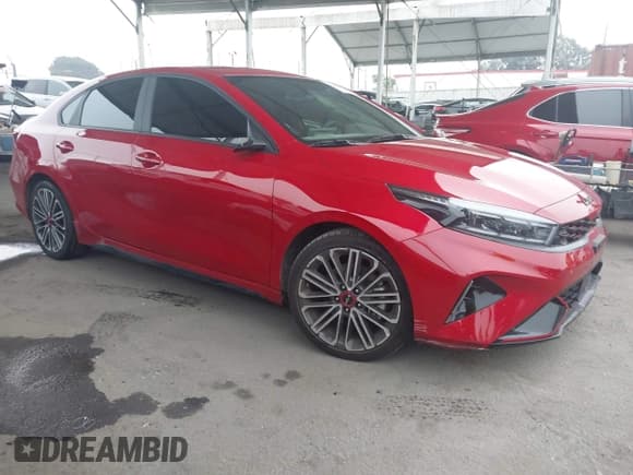 ✅ 2024 Kia Forte GT • VIN: 3KPF44AC0RE835681 • Lot: 43385715. Wystawiony na IAAI z przebiegiem 15 397 mil. Bezpłatny archiwum sprzedaży aukcyjnych z USA i szczegółowy raport historii pojazdu na DreamBid. Zdjęcie 1.