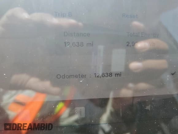 ✅ 2025 Tesla Model Y Long Range • VIN: 7SAYGDED7SA342535 • Лот: 81254225. Опубликован ранее на Copart с пробегом 12 638 миль. Бесплатный доступ к архиву аукционных продаж из США и подробный отчёт об истории автомобиля на DreamBid. Изображение 9.