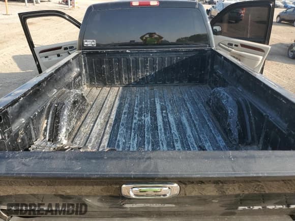 ✅ 1999 Chevrolet Silverado 1500 LS • VIN: 1GCEK14T6XZ163428 • Лот: 71208804. Опубликован ранее на Copart с пробегом 156 330 миль. Бесплатный доступ к архиву аукционных продаж из США и подробный отчёт об истории автомобиля на DreamBid. Изображение 10.