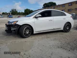 2020 Hyundai Ioniq SEL с VIN KMHC85LC7LU227705, выставлен на аукционе Copart как лот 82037735 с пробегом 88 538 миль миль и На запчасти • Non repairable. История ставок и продаж доступна на DreamBid. Изображение 1.