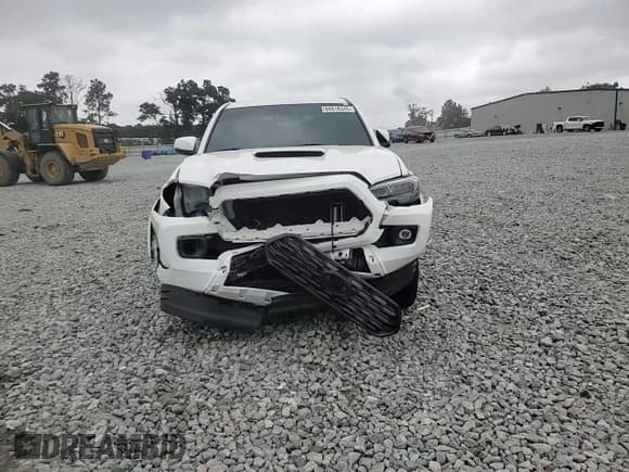 ✅ 2020 Toyota Tacoma TRD Sport • VIN: 3TMAZ5CNXLM139326 • Лот: 84818345. Опубликован ранее на Copart с пробегом 73 667 миль. Бесплатный доступ к архиву аукционных продаж из США и подробный отчёт об истории автомобиля на DreamBid. Изображение 13.