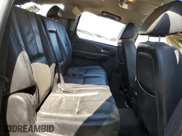✅ 2007 Chevrolet Suburban LT • VIN: 3GNFK163X7G312710 • Lot: 63247475. Listed on Copart with 394,423 mi. Free auction sales archive from the USA and detailed vehicle history report at DreamBid. Image 10.
