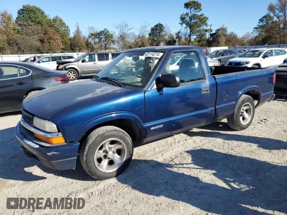 ✅ 2000 Chevrolet S-10 LS • VIN: 1GCCS1446YK116300 • Лот: 82114274. Опубликован ранее на Copart с пробегом Не указан. Бесплатный доступ к архиву аукционных продаж из США и подробный отчёт об истории автомобиля на DreamBid. Изображение 1.