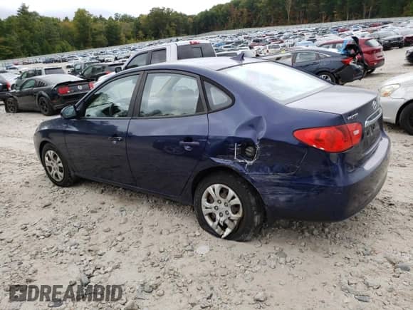 2010 Hyundai Elantra GLS z VIN KMHDU4AD0AU867564, wystawiony jako Copart lot #72191584 z przebiegiem 181 804 mil mil oraz Czysty tytuł • Clean title. Historia ofert i sprzedaży dostępna na DreamBid. Obrazek 2.