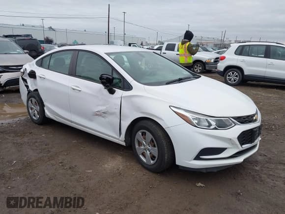 ✅ 2018 Chevrolet Cruze LS • VIN: 1G1BC5SM0J7218504 • Lot: 43614029. Listed on IAAI with 81,472 mi. Free auction sales archive from the USA and detailed vehicle history report at DreamBid. Image 1.