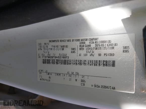 ✅ 2017 Ford F-250 XL • VIN: 1FD7W2BT0HEE98873 • Lot: 41541765. Wystawiony na IAAI z przebiegiem 167 276 mil. Bezpłatny archiwum sprzedaży aukcyjnych z USA i szczegółowy raport historii pojazdu na DreamBid. Zdjęcie 9.