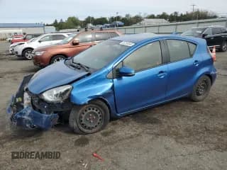 ✅ 2015 Toyota Prius Four • VIN: JTDKDTB38F1586973 • Lot: 84793045. Listed on Copart with 249,891 mi. Free auction sales archive from the USA and detailed vehicle history report at DreamBid. Image 1.
