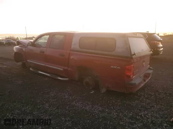 2010 Dodge Dakota SXT with VIN 1D7CW3GP5AS132893, listed as a Copart auction lot 81502524 with 256,032 mi miles and Clean title. Bid and sale history available at DreamBid. Image 2.