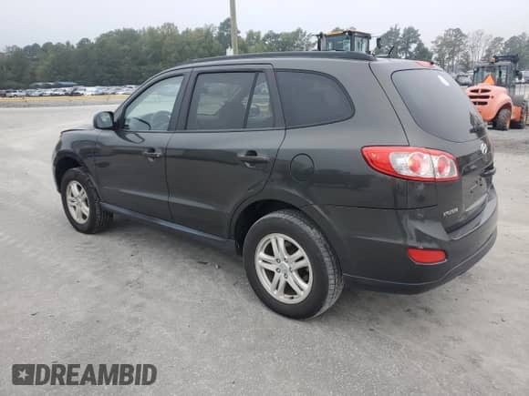 2010 Hyundai Santa Fe GLS с VIN 5NMSG3AB1AH408532, выставлен на аукционе Copart как лот 72510044 с пробегом 156 781 миль миль и Списание • Salvage title. История ставок и продаж доступна на DreamBid. Изображение 2.