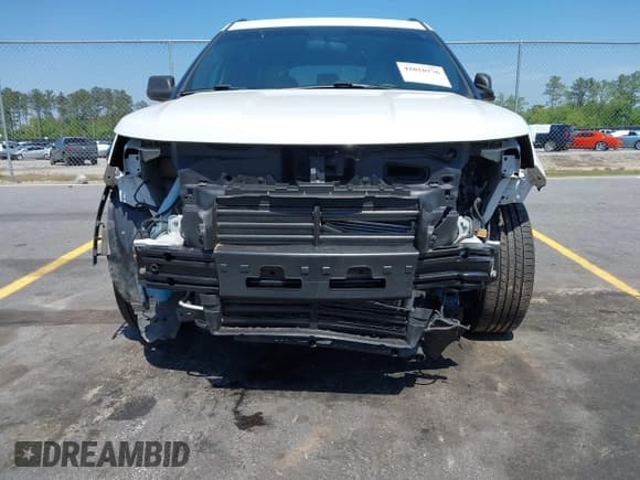 ✅ 2019 Ford Explorer • VIN: 1FM5K7B81KGA15155 • Lot: 42010776. Listed on IAAI with 91,299 mi. Free auction sales archive from the USA and detailed vehicle history report at DreamBid. Image 6.
