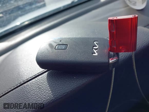 ✅ 2022 Kia Forte GT-Line • VIN: 3KPF54AD6NE426584 • Лот: 43652439. Опубликован ранее на IAAI с пробегом 88 091 миль. Бесплатный доступ к архиву аукционных продаж из США и подробный отчёт об истории автомобиля на DreamBid. Изображение 11.