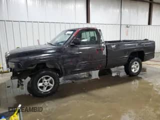 1995 Dodge 1500 с VIN 1B7HF16Z8SS138812, выставлен на аукционе Copart как лот 47207595 с пробегом 185 094 миль миль и Списание • Salvage title. История ставок и продаж доступна на DreamBid. Изображение 1.