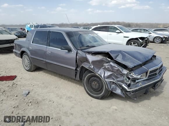 ✅ 1993 Dodge Dynasty • VIN: 1B3XC4638PD195963 • Lot: 49120625. Listed on Copart with 86,825 mi. Free auction sales archive from the USA and detailed vehicle history report at DreamBid. Image 4.