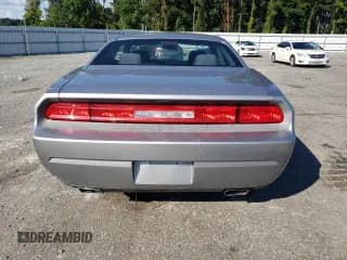 ✅ 2014 Dodge Challenger SXT • VIN: 2C3CDYAG0EH262085 • Lot: 74202754. Wystawiony na Copart z przebiegiem 148 222 mil. Bezpłatny archiwum sprzedaży aukcyjnych z USA i szczegółowy raport historii pojazdu na DreamBid. Zdjęcie 6.