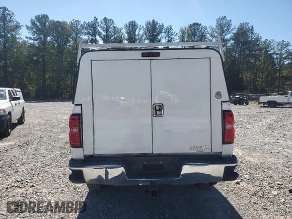 ✅ 2018 Chevrolet Silverado 2500HD Work Truck • VIN: 1GC2CUEG1JZ261230 • Lot: 85583395. Listed on Copart with 239,316 mi. Free auction sales archive from the USA and detailed vehicle history report at DreamBid. Image 6.