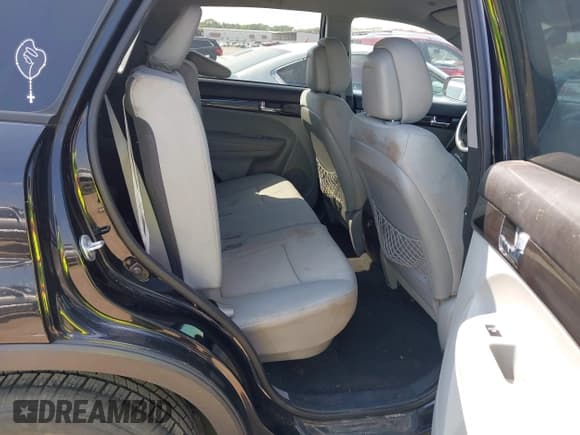 ✅ 2013 Kia Sorento LX • VIN: 5XYKT4A27DG338308 • Лот: 43229458. Опубликован ранее на IAAI с пробегом 295 048 миль. Бесплатный доступ к архиву аукционных продаж из США и подробный отчёт об истории автомобиля на DreamBid. Изображение 8.