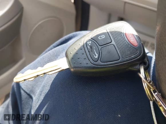 ✅ 2008 Chrysler Sebring Touring • VIN: 1C3LC56J08N226818 • Lot: 42665720. Listed on IAAI with 171,091 mi. Free auction sales archive from the USA and detailed vehicle history report at DreamBid. Image 11.