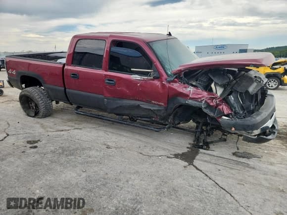 ✅ 2006 Chevrolet Silverado 2500HD LT2 • VIN: 1GCHK23U96F146989 • Lot: 62789965. Wystawiony na Copart z przebiegiem Nie podano. Bezpłatny archiwum sprzedaży aukcyjnych z USA i szczegółowy raport historii pojazdu na DreamBid. Zdjęcie 4.