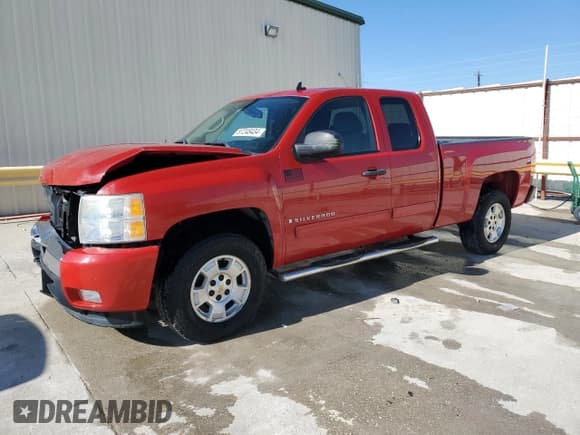 ✅ 2009 Chevrolet Silverado 1500 • VIN: 2GCEC290091114464 • Lot: 87248434. Wystawiony na Copart z przebiegiem 121 158 mil. Bezpłatny archiwum sprzedaży aukcyjnych z USA i szczegółowy raport historii pojazdu na DreamBid. Zdjęcie 1.