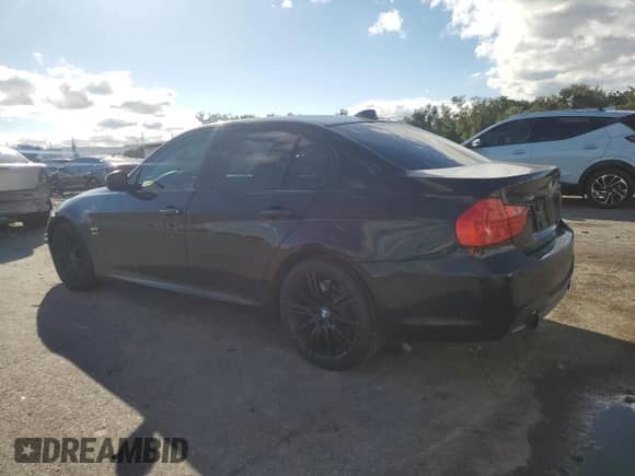 2011 BMW 3 Series 335i xDrive с VIN WBAPL5C56BA920185, выставлен на аукционе Copart как лот 90999975 с пробегом Не указан миль и Чистый • Clean title. История ставок и продаж доступна на DreamBid. Изображение 2.