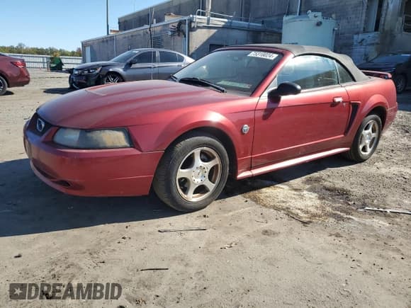 ✅ 2004 Ford Mustang Deluxe • VIN: 1FAFP44404F102515 • Lot: 75318024. Listed on Copart with 65,383 mi. Free auction sales archive from the USA and detailed vehicle history report at DreamBid. Image 1.