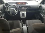 ✅ 2010 Scion xB • VIN: JTLZE4FE0A1105205 • Лот: 89672435. Опубликован ранее на Copart с пробегом 200 293 миль. Бесплатный доступ к архиву аукционных продаж из США и подробный отчёт об истории автомобиля на DreamBid. Изображение 8.