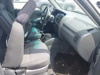 2003 Chevrolet Tracker с VIN 2CNBE18C136952611, выставлен на аукционе IAAI как лот 42666163 с пробегом 134 588 миль миль и . История ставок и продаж доступна на DreamBid. Изображение 5.