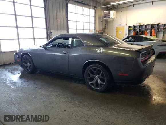 ✅ 2019 Dodge Challenger SXT • VIN: 2C3CDZAG4KH619947 • Lot: 48057494. Wystawiony na Copart z przebiegiem 32 312 mil. Bezpłatny archiwum sprzedaży aukcyjnych z USA i szczegółowy raport historii pojazdu na DreamBid. Zdjęcie 2.