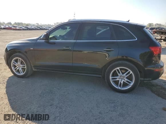 ✅ 2015 Audi Q5 • VIN: WA1DGCFP1FA030950 • Лот: 71030785. Опубликован ранее на Copart с пробегом 175 024 миль. Бесплатный доступ к архиву аукционных продаж из США и подробный отчёт об истории автомобиля на DreamBid. Изображение 2.