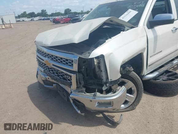 ✅ 2014 Chevrolet Silverado 1500 LTZ • VIN: 3GCPCSEC4EG186052 • Lot: 43116466. Wystawiony na IAAI z przebiegiem Nie podano. Bezpłatny archiwum sprzedaży aukcyjnych z USA i szczegółowy raport historii pojazdu na DreamBid. Zdjęcie 6.