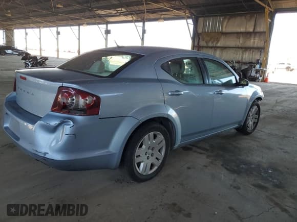✅ 2013 Dodge Avenger SE • VIN: 1C3CDZABXDN572079 • Лот: 77104494. Опубликован ранее на Copart с пробегом 127 831 миль. Бесплатный доступ к архиву аукционных продаж из США и подробный отчёт об истории автомобиля на DreamBid. Изображение 3.