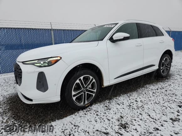 ✅ 2025 Audi Q5 • VIN: WA13AAGU8S2039333 • Lot: 92022625. Wystawiony na Copart z przebiegiem 350 mil. Bezpłatny archiwum sprzedaży aukcyjnych z USA i szczegółowy raport historii pojazdu na DreamBid. Zdjęcie 1.