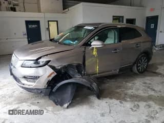✅ 2019 Lincoln MKC Reserve • VIN: 5LMTJ3DH3KUL01538 • Lot: 66926745. Wystawiony na Copart z przebiegiem 90 717 mil. Bezpłatny archiwum sprzedaży aukcyjnych z USA i szczegółowy raport historii pojazdu na DreamBid. Zdjęcie 1.