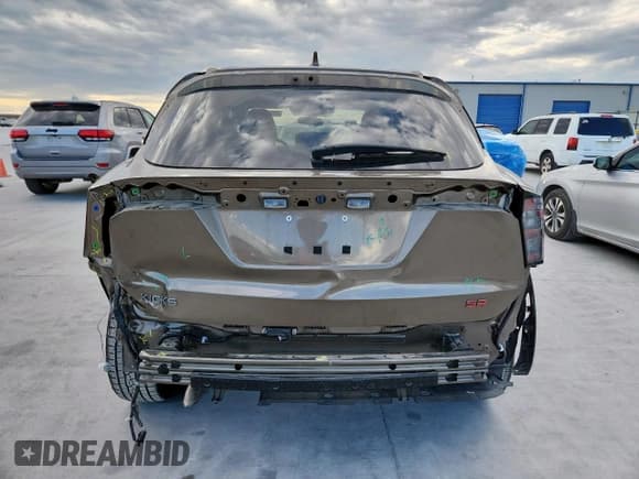 ✅ 2025 Nissan Kicks SR • VIN: 3N8AP6DA0SL323853 • Lot: 85579575. Wystawiony na Copart z przebiegiem 15 031 mil. Bezpłatny archiwum sprzedaży aukcyjnych z USA i szczegółowy raport historii pojazdu na DreamBid. Zdjęcie 6.