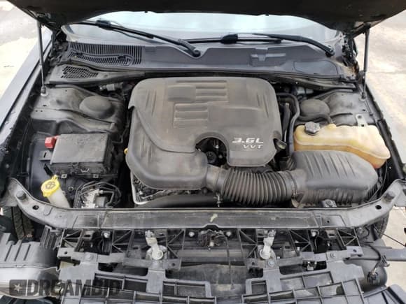 ✅ 2016 Dodge Challenger SXT Plus • VIN: 2C3CDZAG1GH353004 • Lot: 50637644. Wystawiony na Copart z przebiegiem 119 983 mil. Bezpłatny archiwum sprzedaży aukcyjnych z USA i szczegółowy raport historii pojazdu na DreamBid. Zdjęcie 11.