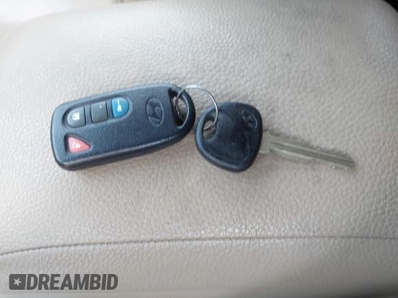 ✅ 2012 Hyundai Santa Fe Limited • VIN: 5XYZK4AG8CG164597 • Лот: 42795932. Опубликован ранее на IAAI с пробегом 197 405 миль. Бесплатный доступ к архиву аукционных продаж из США и подробный отчёт об истории автомобиля на DreamBid. Изображение 11.