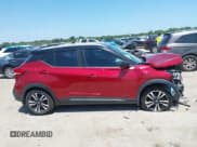 ✅ 2019 Nissan Kicks SV • VIN: 3N1CP5CU7KL542452 • Lot: 42525669. Wystawiony na IAAI z przebiegiem 50 184 mil. Bezpłatny archiwum sprzedaży aukcyjnych z USA i szczegółowy raport historii pojazdu na DreamBid. Zdjęcie 13.