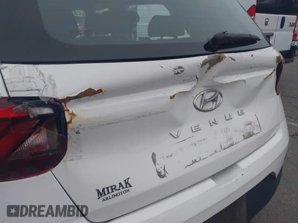 ✅ 2021 Hyundai Venue SE • VIN: KMHRB8A32MU103004 • Лот: 43662240. Опубликован ранее на IAAI с пробегом 46 935 миль. Бесплатный доступ к архиву аукционных продаж из США и подробный отчёт об истории автомобиля на DreamBid. Изображение 17.