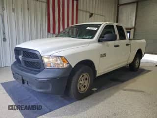 2018 Ram 1500 Tradesman z VIN 1C6RR7FG8JS212068, wystawiony jako Copart lot #84244895 z przebiegiem 126 377 mil mil oraz Czysty tytuł • Clean title. Historia ofert i sprzedaży dostępna na DreamBid. Obrazek 1.