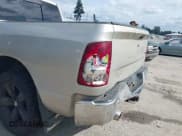 ✅ 2009 Dodge 1500 Laramie • VIN: 1D3HV13T49J512617 • Lot: 42589721. Wystawiony na IAAI z przebiegiem 149 820 mil. Bezpłatny archiwum sprzedaży aukcyjnych z USA i szczegółowy raport historii pojazdu na DreamBid. Zdjęcie 19.