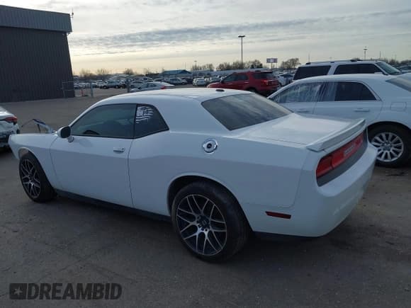 ✅ 2014 Dodge Challenger Rallye Redline • VIN: 2C3CDYAG2EH123527 • Lot: 41749303. Wystawiony na IAAI z przebiegiem 89 009 mil. Bezpłatny archiwum sprzedaży aukcyjnych z USA i szczegółowy raport historii pojazdu na DreamBid. Zdjęcie 3.
