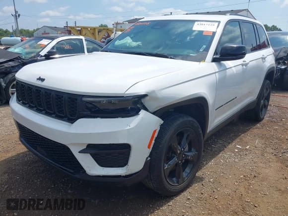 ✅ 2024 Jeep Grand Cherokee Altitude X • VIN: 1C4RJHAG6RC150740 • Лот: 43017118. Опубликован ранее на IAAI с пробегом 32 396 миль. Бесплатный доступ к архиву аукционных продаж из США и подробный отчёт об истории автомобиля на DreamBid. Изображение 2.