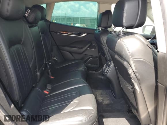 ✅ 2017 Maserati Levante • VIN: ZN661XUS1HX224908 • Лот: 67981975. Опубликован ранее на Copart с пробегом 110 016 миль. Бесплатный доступ к архиву аукционных продаж из США и подробный отчёт об истории автомобиля на DreamBid. Изображение 11.